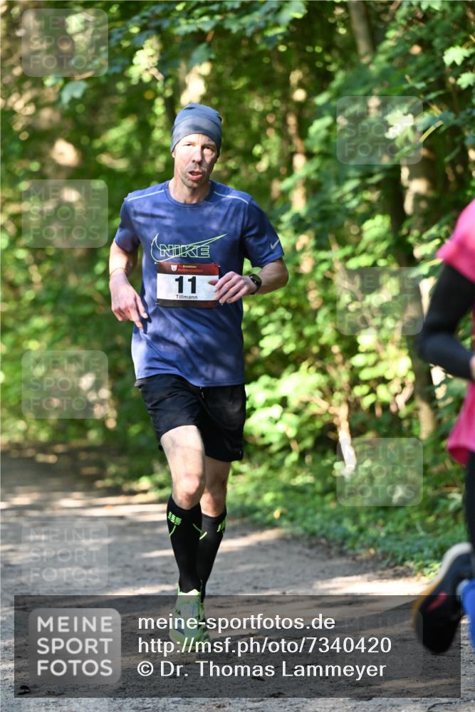 06.10.2024 - Bramfelder Halbmarathon 2024 Dr. Thomas Lammeyer http://msf.ph/oto/7340420 06.10.2024 10:43:49 Laufen 11 meine-sportfotos.de