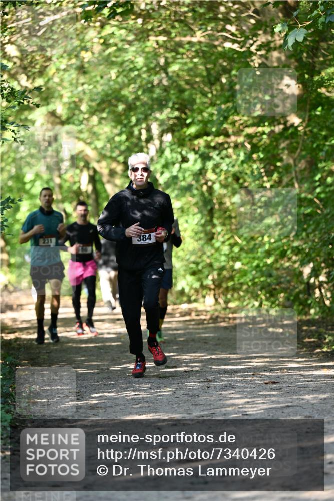06.10.2024 - Bramfelder Halbmarathon 2024 Dr. Thomas Lammeyer http://msf.ph/oto/7340426 06.10.2024 10:43:51 Laufen 231, 384 meine-sportfotos.de