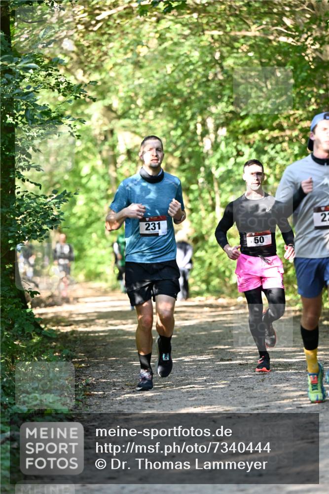 06.10.2024 - Bramfelder Halbmarathon 2024 Dr. Thomas Lammeyer http://msf.ph/oto/7340444 06.10.2024 10:43:54 Laufen 231, 50, 21 meine-sportfotos.de
