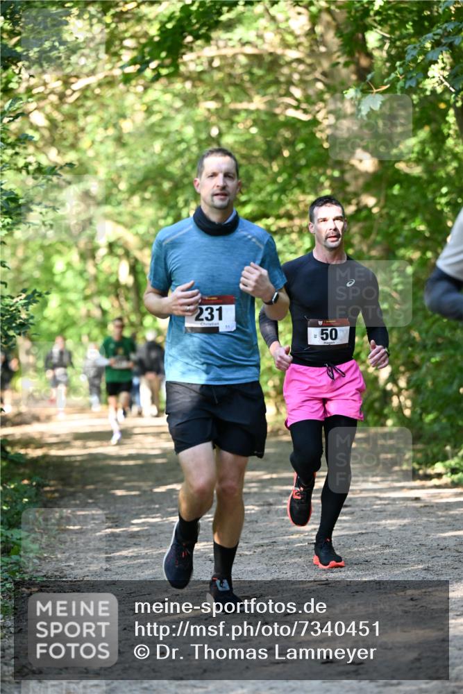 06.10.2024 - Bramfelder Halbmarathon 2024 Dr. Thomas Lammeyer http://msf.ph/oto/7340451 06.10.2024 10:43:56 Laufen 231, 50 meine-sportfotos.de