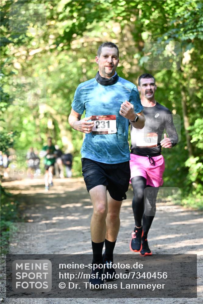 06.10.2024 - Bramfelder Halbmarathon 2024 Dr. Thomas Lammeyer http://msf.ph/oto/7340456 06.10.2024 10:43:57 Laufen 3231, 51, 50 meine-sportfotos.de