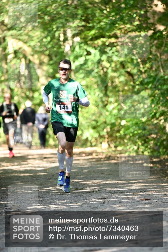 06.10.2024 - Bramfelder Halbmarathon 2024 Dr. Thomas Lammeyer http://msf.ph/oto/7340463 06.10.2024 10:44:00 Laufen 141 meine-sportfotos.de
