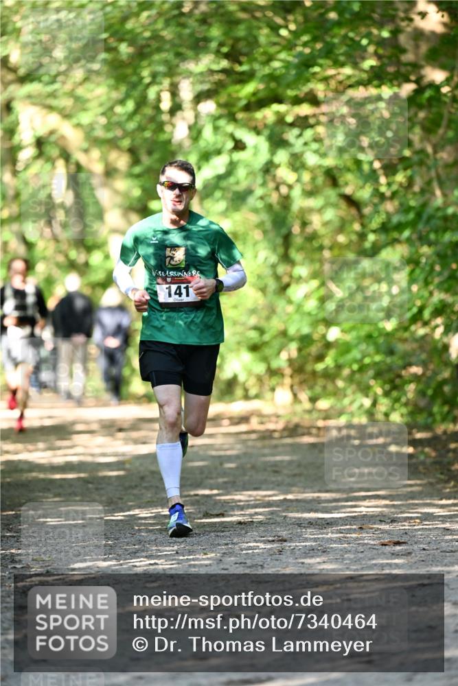 06.10.2024 - Bramfelder Halbmarathon 2024 Dr. Thomas Lammeyer http://msf.ph/oto/7340464 06.10.2024 10:44:00 Laufen 141 meine-sportfotos.de