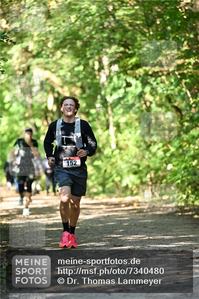 06.10.2024 - Bramfelder Halbmarathon 2024 Dr. Thomas Lammeyer http://msf.ph/oto/7340480 06.10.2024 10:44:06 Laufen 152 meine-sportfotos.de