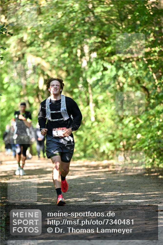 06.10.2024 - Bramfelder Halbmarathon 2024 Dr. Thomas Lammeyer http://msf.ph/oto/7340481 06.10.2024 10:44:06 Laufen  meine-sportfotos.de