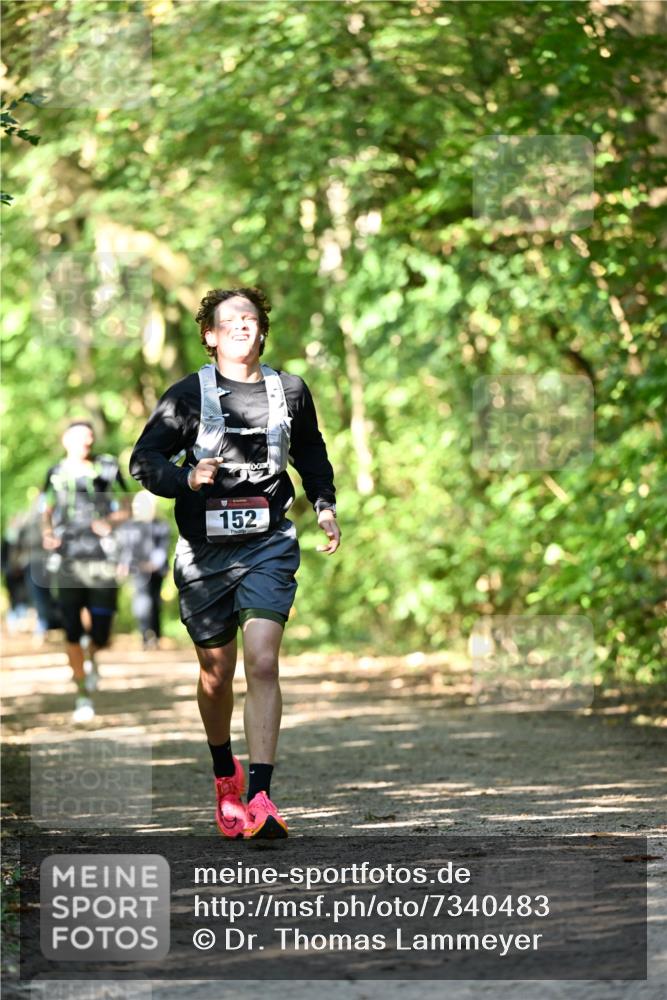 06.10.2024 - Bramfelder Halbmarathon 2024 Dr. Thomas Lammeyer http://msf.ph/oto/7340483 06.10.2024 10:44:06 Laufen 152 meine-sportfotos.de