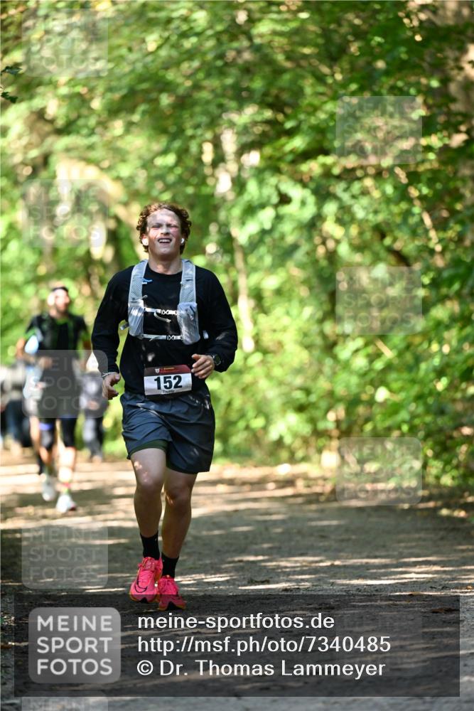 06.10.2024 - Bramfelder Halbmarathon 2024 Dr. Thomas Lammeyer http://msf.ph/oto/7340485 06.10.2024 10:44:07 Laufen 152 meine-sportfotos.de