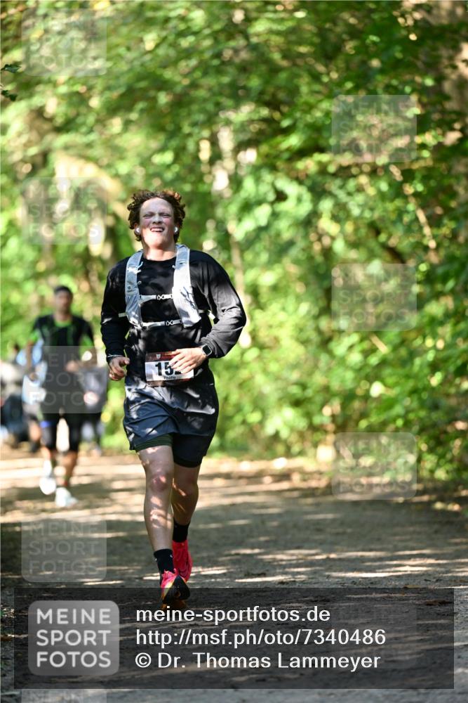06.10.2024 - Bramfelder Halbmarathon 2024 Dr. Thomas Lammeyer http://msf.ph/oto/7340486 06.10.2024 10:44:07 Laufen 15 meine-sportfotos.de