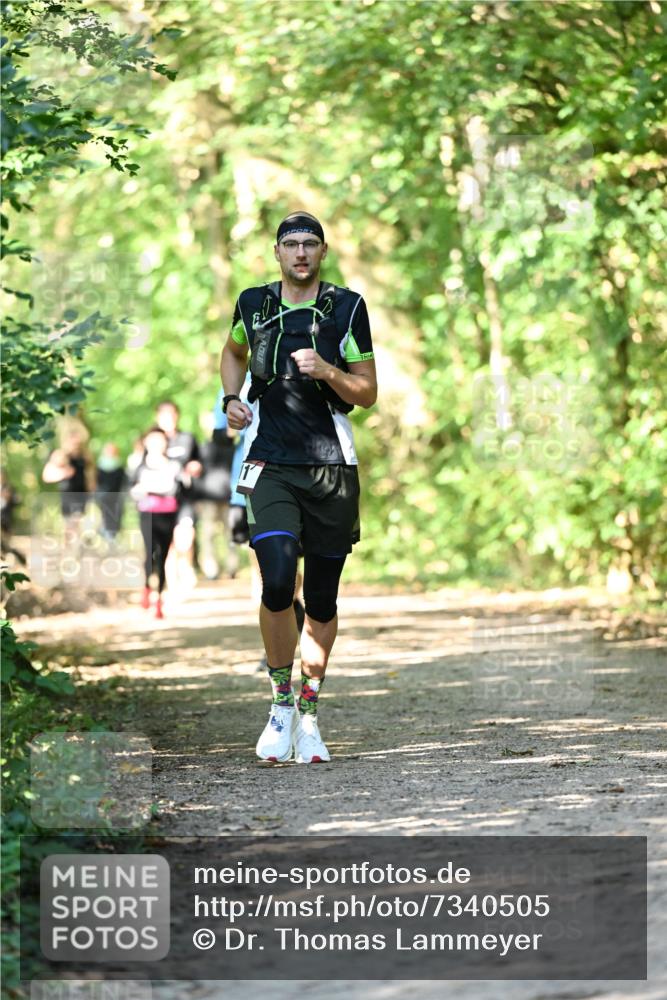 06.10.2024 - Bramfelder Halbmarathon 2024 Dr. Thomas Lammeyer http://msf.ph/oto/7340505 06.10.2024 10:44:11 Laufen  meine-sportfotos.de