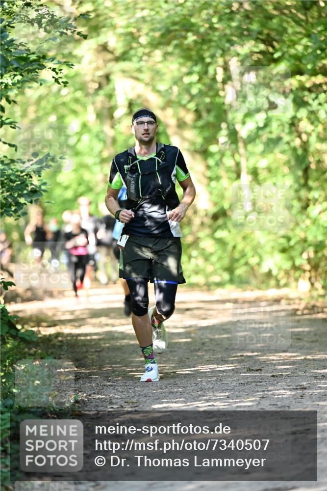 06.10.2024 - Bramfelder Halbmarathon 2024 Dr. Thomas Lammeyer http://msf.ph/oto/7340507 06.10.2024 10:44:12 Laufen  meine-sportfotos.de