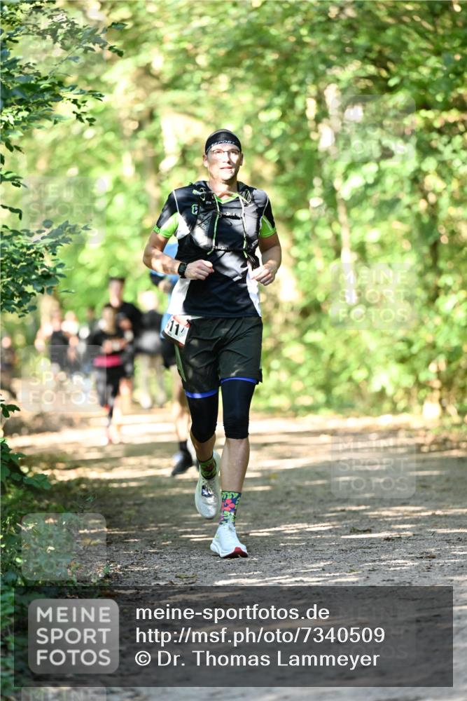 06.10.2024 - Bramfelder Halbmarathon 2024 Dr. Thomas Lammeyer http://msf.ph/oto/7340509 06.10.2024 10:44:12 Laufen 11 meine-sportfotos.de