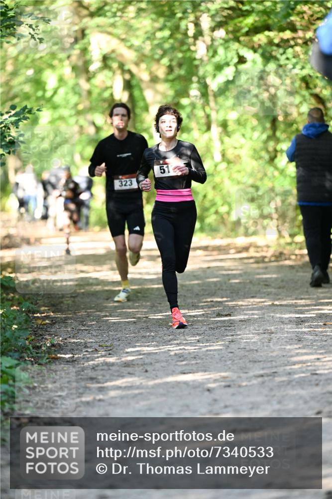 06.10.2024 - Bramfelder Halbmarathon 2024 Dr. Thomas Lammeyer http://msf.ph/oto/7340533 06.10.2024 10:44:18 Laufen 323, 51 meine-sportfotos.de