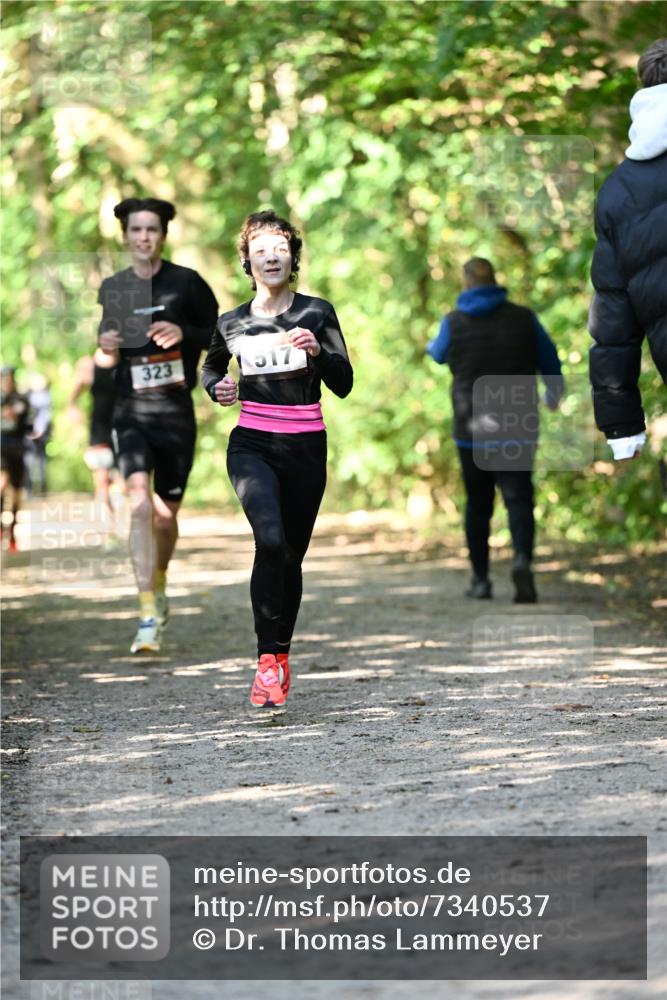 06.10.2024 - Bramfelder Halbmarathon 2024 Dr. Thomas Lammeyer http://msf.ph/oto/7340537 06.10.2024 10:44:19 Laufen 323, 517 meine-sportfotos.de