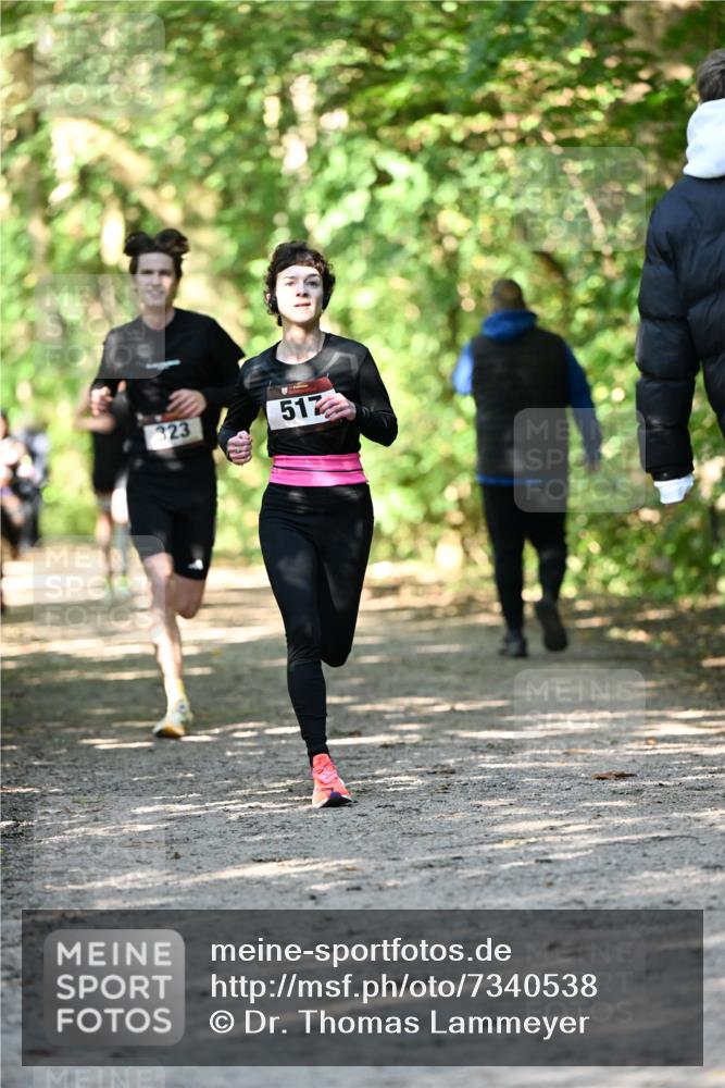 06.10.2024 - Bramfelder Halbmarathon 2024 Dr. Thomas Lammeyer http://msf.ph/oto/7340538 06.10.2024 10:44:19 Laufen 323, 517 meine-sportfotos.de