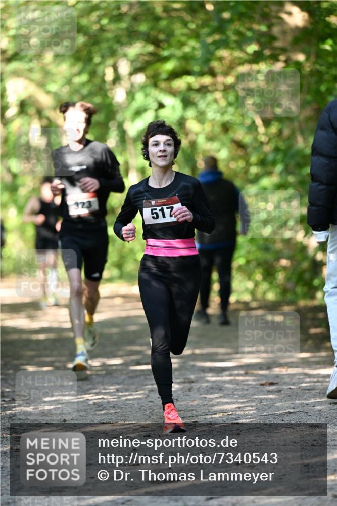 06.10.2024 - Bramfelder Halbmarathon 2024 Dr. Thomas Lammeyer http://msf.ph/oto/7340543 06.10.2024 10:44:19 Laufen 517 meine-sportfotos.de
