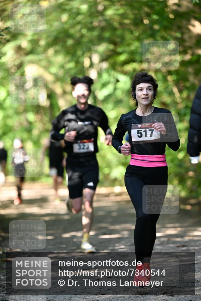 06.10.2024 - Bramfelder Halbmarathon 2024 Dr. Thomas Lammeyer http://msf.ph/oto/7340544 06.10.2024 10:44:20 Laufen 323, 33, 517 meine-sportfotos.de
