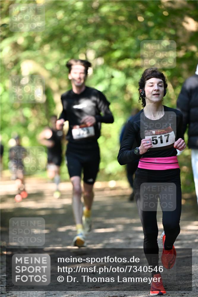 06.10.2024 - Bramfelder Halbmarathon 2024 Dr. Thomas Lammeyer http://msf.ph/oto/7340546 06.10.2024 10:44:20 Laufen 33, 517 meine-sportfotos.de
