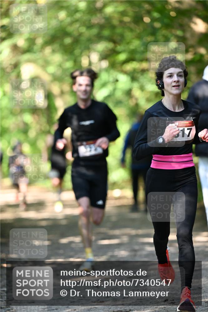 06.10.2024 - Bramfelder Halbmarathon 2024 Dr. Thomas Lammeyer http://msf.ph/oto/7340547 06.10.2024 10:44:20 Laufen 33, 17 meine-sportfotos.de