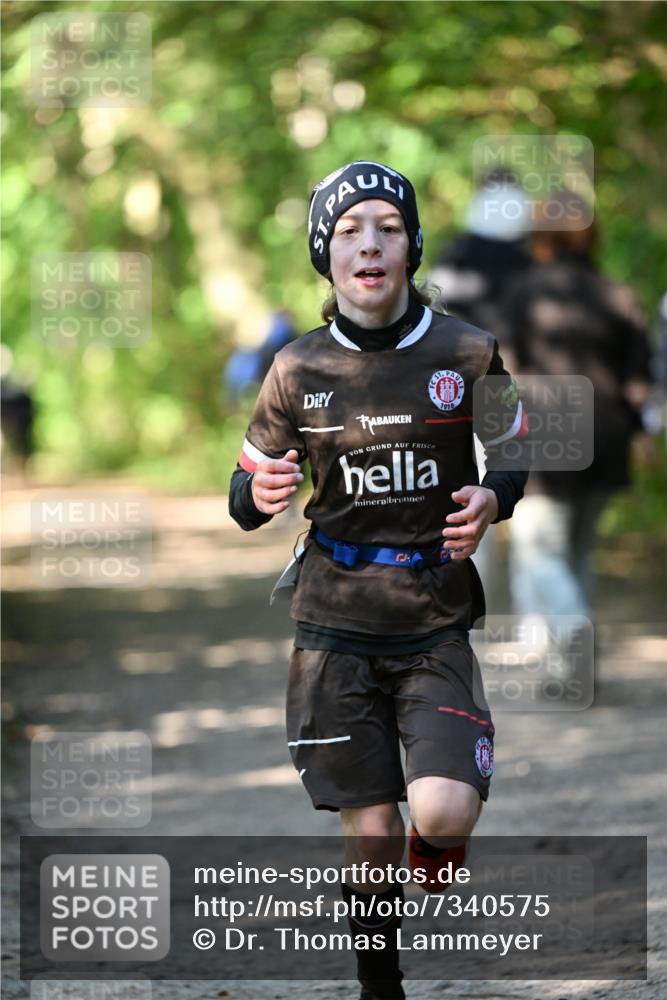 06.10.2024 - Bramfelder Halbmarathon 2024 Dr. Thomas Lammeyer http://msf.ph/oto/7340575 06.10.2024 10:44:27 Laufen  meine-sportfotos.de