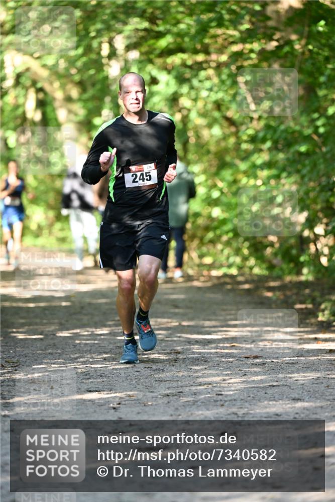06.10.2024 - Bramfelder Halbmarathon 2024 Dr. Thomas Lammeyer http://msf.ph/oto/7340582 06.10.2024 10:44:49 Laufen 234, 245 meine-sportfotos.de