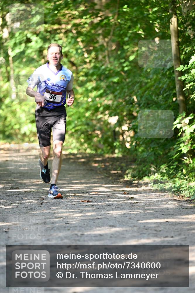 06.10.2024 - Bramfelder Halbmarathon 2024 Dr. Thomas Lammeyer http://msf.ph/oto/7340600 06.10.2024 10:45:05 Laufen 36 meine-sportfotos.de