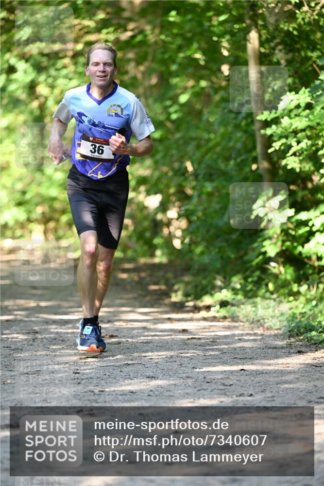 06.10.2024 - Bramfelder Halbmarathon 2024 Dr. Thomas Lammeyer http://msf.ph/oto/7340607 06.10.2024 10:45:06 Laufen 2010, 36 meine-sportfotos.de