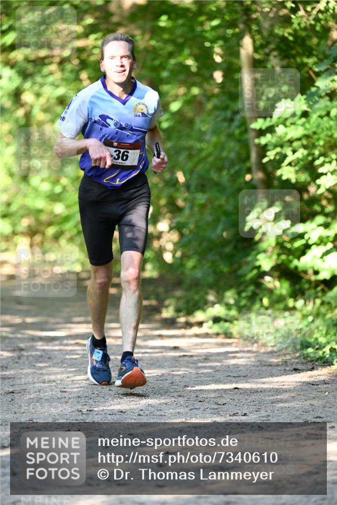 06.10.2024 - Bramfelder Halbmarathon 2024 Dr. Thomas Lammeyer http://msf.ph/oto/7340610 06.10.2024 10:45:06 Laufen 36, 2010 meine-sportfotos.de
