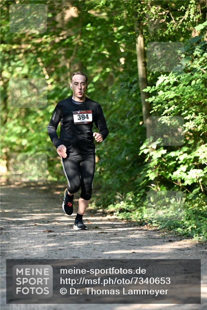 06.10.2024 - Bramfelder Halbmarathon 2024 Dr. Thomas Lammeyer http://msf.ph/oto/7340653 06.10.2024 10:45:24 Laufen 394 meine-sportfotos.de