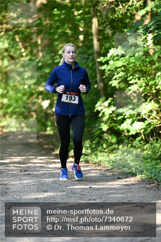 06.10.2024 - Bramfelder Halbmarathon 2024 Dr. Thomas Lammeyer http://msf.ph/oto/7340672 06.10.2024 10:45:50 Laufen 193 meine-sportfotos.de