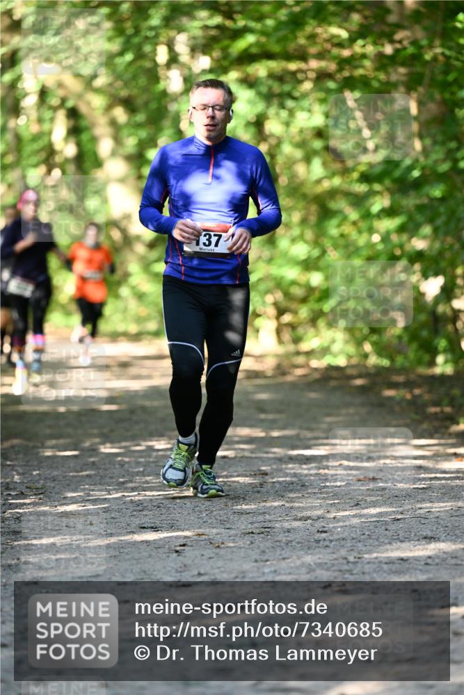 06.10.2024 - Bramfelder Halbmarathon 2024 Dr. Thomas Lammeyer http://msf.ph/oto/7340685 06.10.2024 10:45:53 Laufen 37, 9 meine-sportfotos.de
