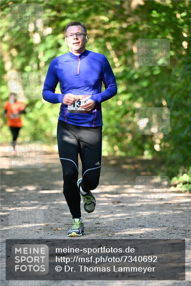 06.10.2024 - Bramfelder Halbmarathon 2024 Dr. Thomas Lammeyer http://msf.ph/oto/7340692 06.10.2024 10:45:54 Laufen  meine-sportfotos.de