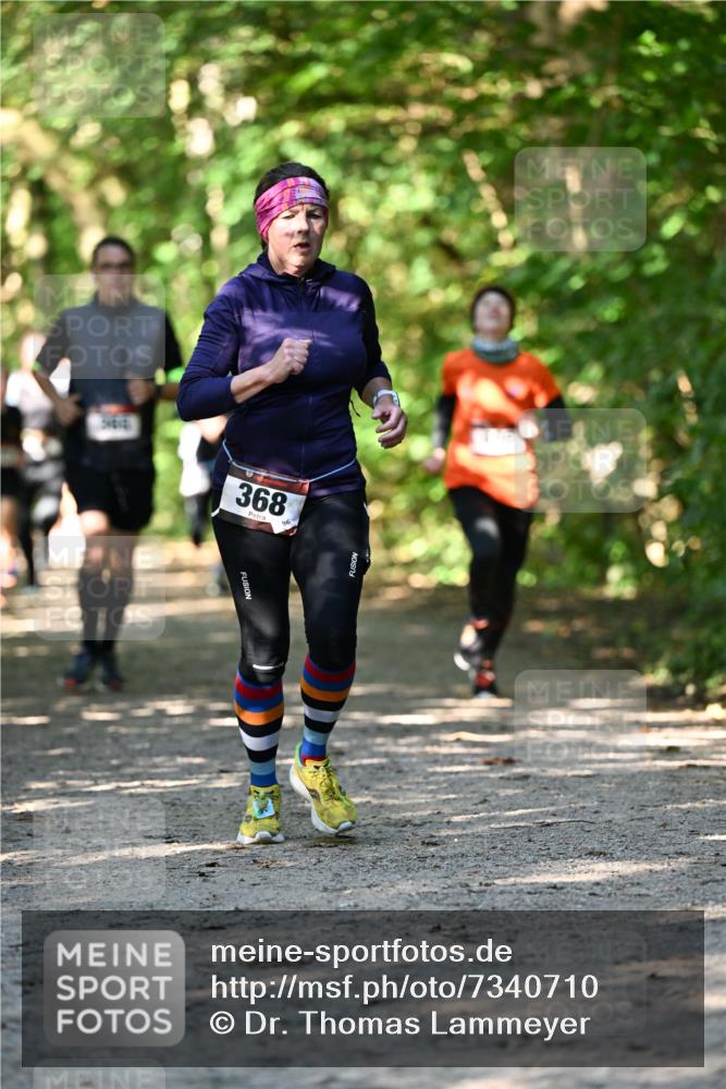 06.10.2024 - Bramfelder Halbmarathon 2024 Dr. Thomas Lammeyer http://msf.ph/oto/7340710 06.10.2024 10:45:59 Laufen 368, 96 meine-sportfotos.de