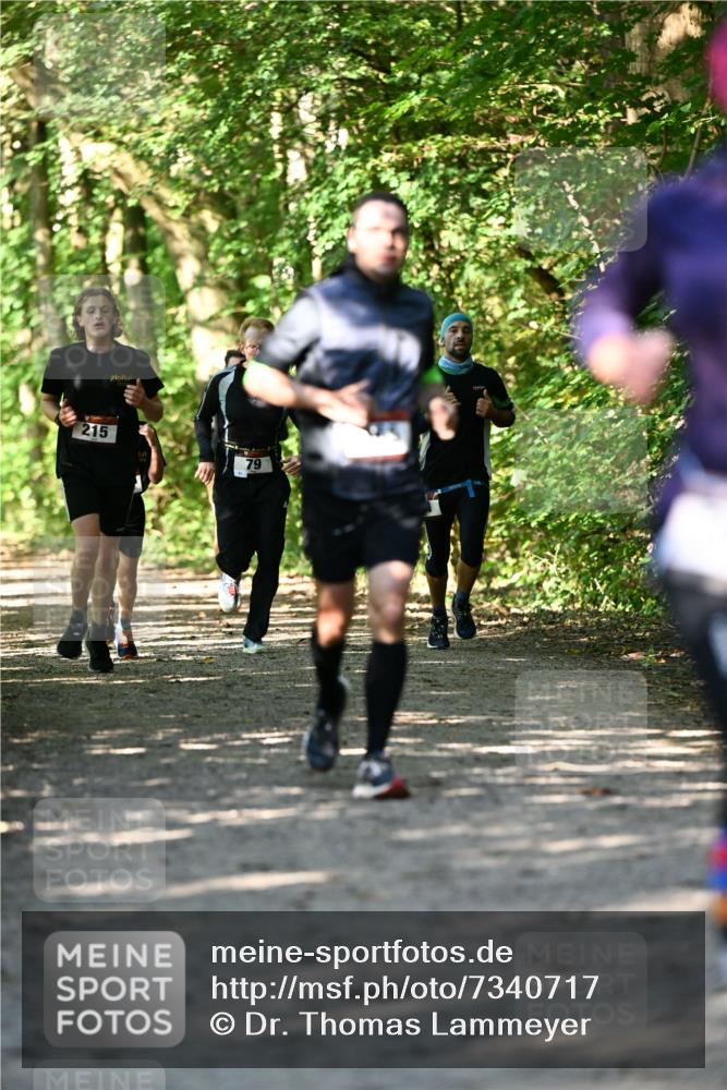 06.10.2024 - Bramfelder Halbmarathon 2024 Dr. Thomas Lammeyer http://msf.ph/oto/7340717 06.10.2024 10:46:00 Laufen 215, 79 meine-sportfotos.de