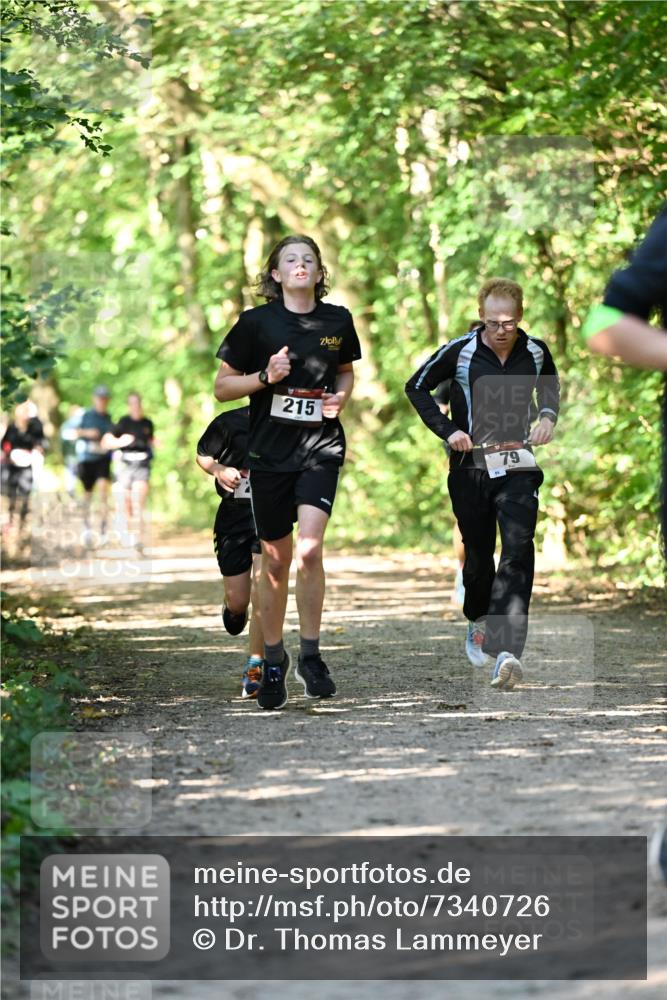06.10.2024 - Bramfelder Halbmarathon 2024 Dr. Thomas Lammeyer http://msf.ph/oto/7340726 06.10.2024 10:46:02 Laufen 14, 215, 79 meine-sportfotos.de