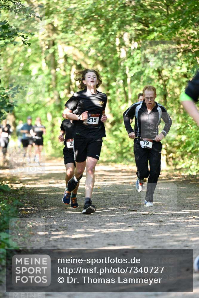 06.10.2024 - Bramfelder Halbmarathon 2024 Dr. Thomas Lammeyer http://msf.ph/oto/7340727 06.10.2024 10:46:03 Laufen 215, 79 meine-sportfotos.de
