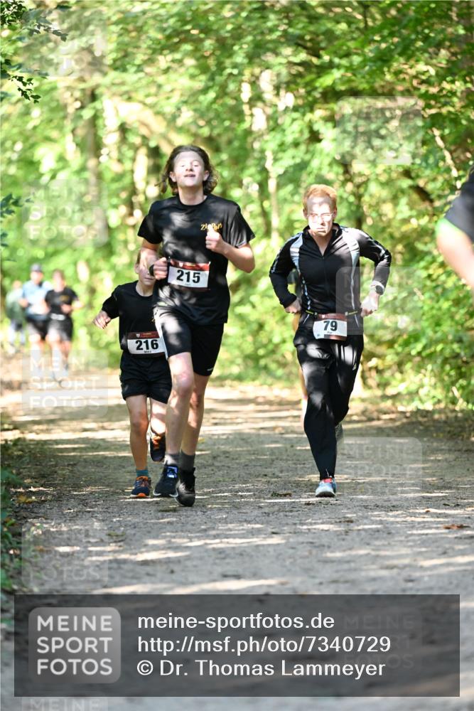 06.10.2024 - Bramfelder Halbmarathon 2024 Dr. Thomas Lammeyer http://msf.ph/oto/7340729 06.10.2024 10:46:03 Laufen 216, 215, 79 meine-sportfotos.de