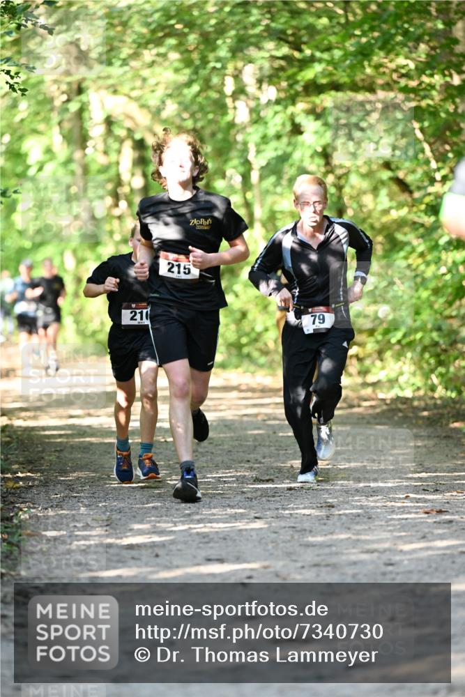 06.10.2024 - Bramfelder Halbmarathon 2024 Dr. Thomas Lammeyer http://msf.ph/oto/7340730 06.10.2024 10:46:03 Laufen 210, 215, 79 meine-sportfotos.de