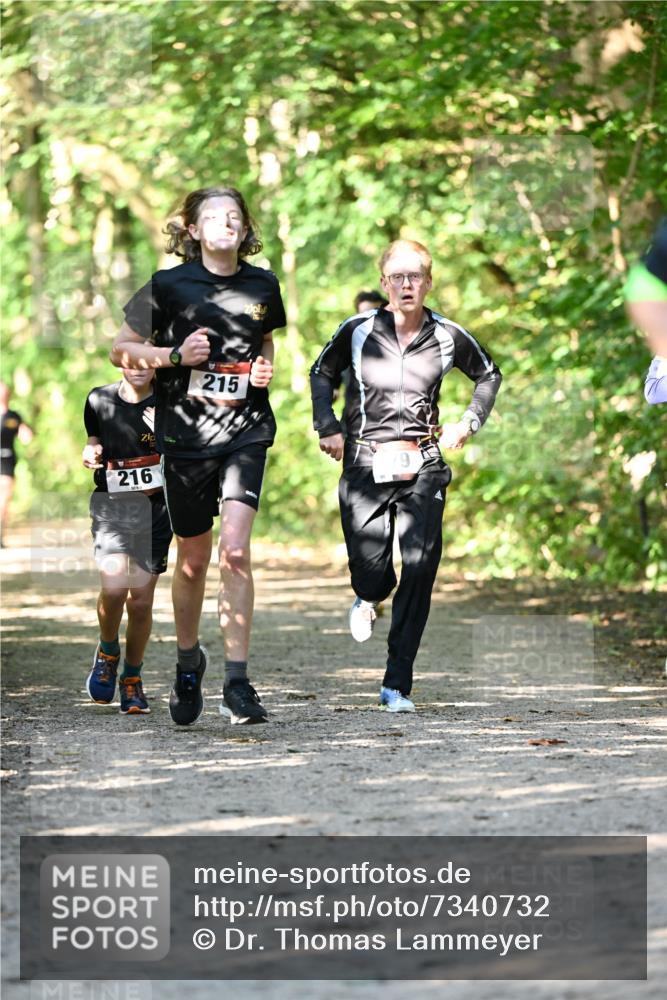 06.10.2024 - Bramfelder Halbmarathon 2024 Dr. Thomas Lammeyer http://msf.ph/oto/7340732 06.10.2024 10:46:03 Laufen 216, 215 meine-sportfotos.de