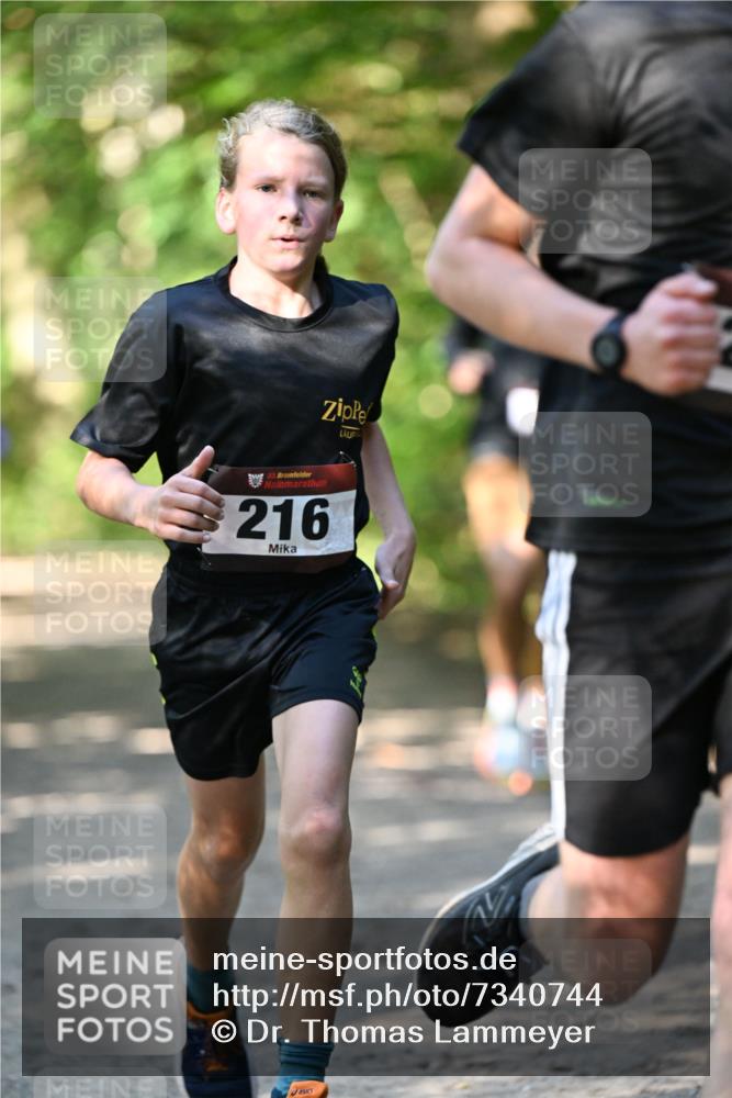 06.10.2024 - Bramfelder Halbmarathon 2024 Dr. Thomas Lammeyer http://msf.ph/oto/7340744 06.10.2024 10:46:06 Laufen 33, 216 meine-sportfotos.de