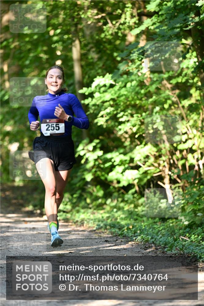 06.10.2024 - Bramfelder Halbmarathon 2024 Dr. Thomas Lammeyer http://msf.ph/oto/7340764 06.10.2024 10:46:15 Laufen 255, 165 meine-sportfotos.de