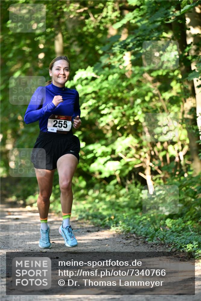 06.10.2024 - Bramfelder Halbmarathon 2024 Dr. Thomas Lammeyer http://msf.ph/oto/7340766 06.10.2024 10:46:15 Laufen 255, 165 meine-sportfotos.de