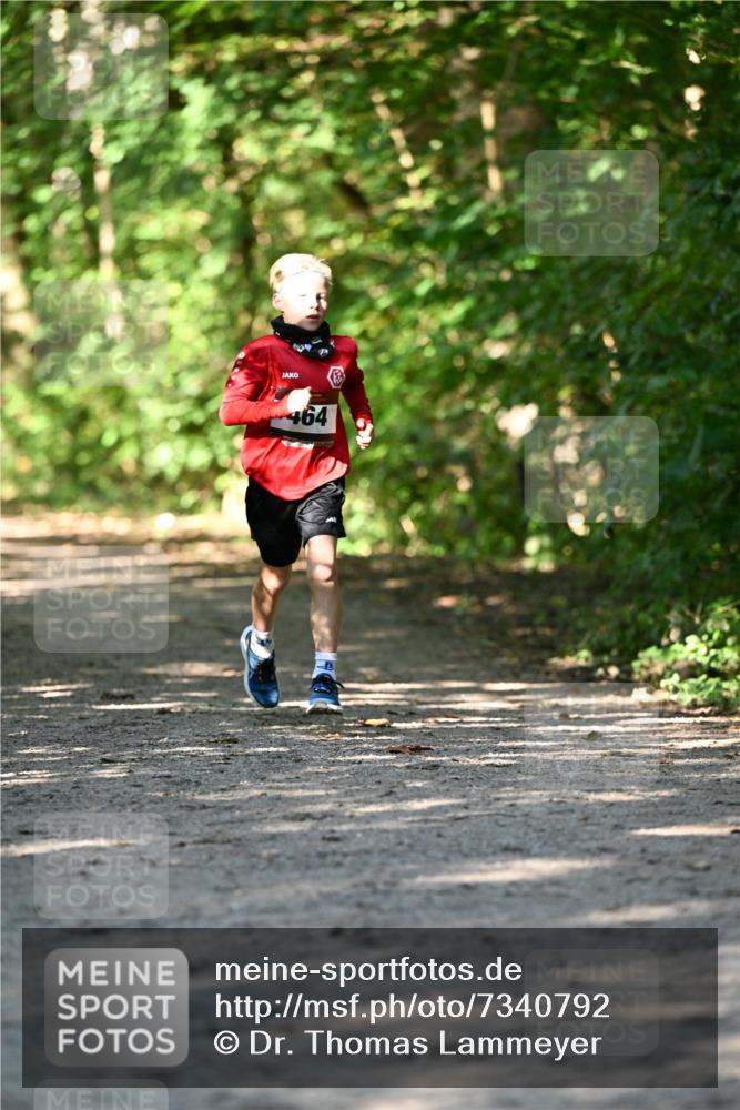06.10.2024 - Bramfelder Halbmarathon 2024 Dr. Thomas Lammeyer http://msf.ph/oto/7340792 06.10.2024 10:46:24 Laufen 464 meine-sportfotos.de