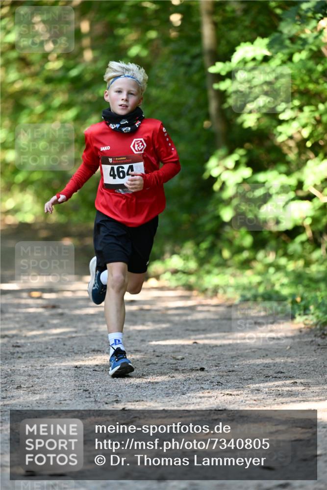 06.10.2024 - Bramfelder Halbmarathon 2024 Dr. Thomas Lammeyer http://msf.ph/oto/7340805 06.10.2024 10:46:26 Laufen 33, 464 meine-sportfotos.de