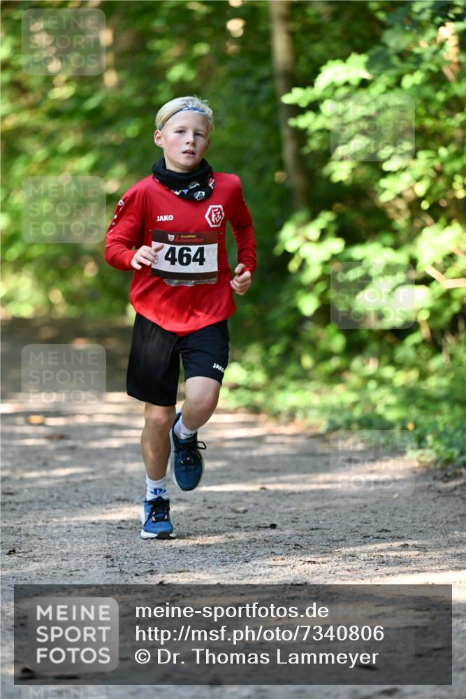 06.10.2024 - Bramfelder Halbmarathon 2024 Dr. Thomas Lammeyer http://msf.ph/oto/7340806 06.10.2024 10:46:26 Laufen 33, 464 meine-sportfotos.de