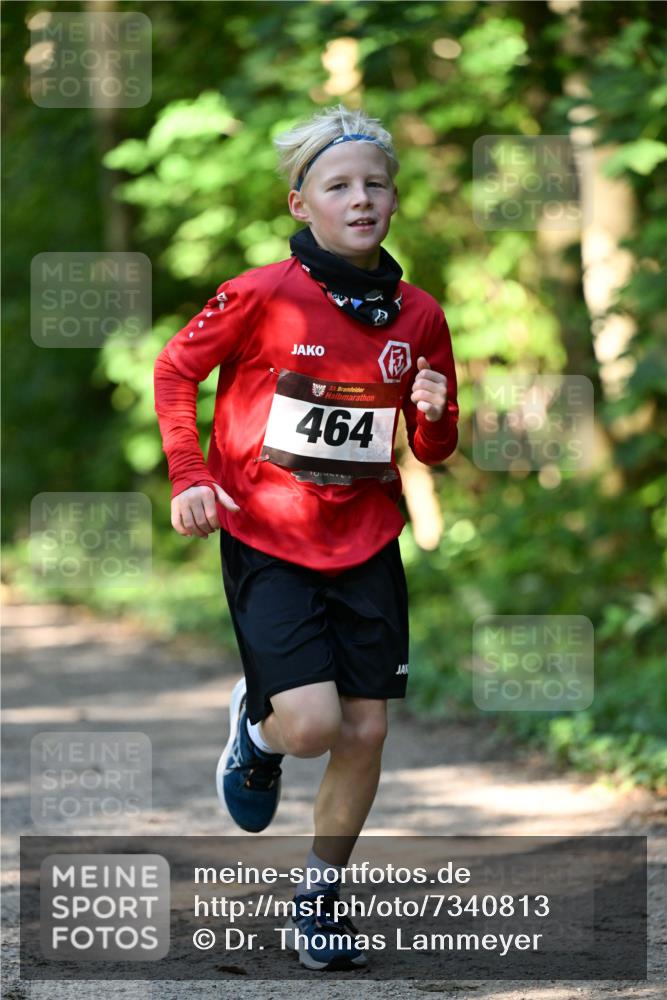 06.10.2024 - Bramfelder Halbmarathon 2024 Dr. Thomas Lammeyer http://msf.ph/oto/7340813 06.10.2024 10:46:27 Laufen 33, 464 meine-sportfotos.de
