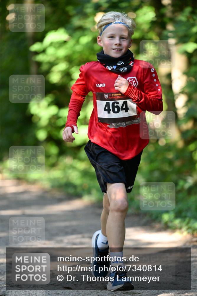 06.10.2024 - Bramfelder Halbmarathon 2024 Dr. Thomas Lammeyer http://msf.ph/oto/7340814 06.10.2024 10:46:27 Laufen 33, 464 meine-sportfotos.de