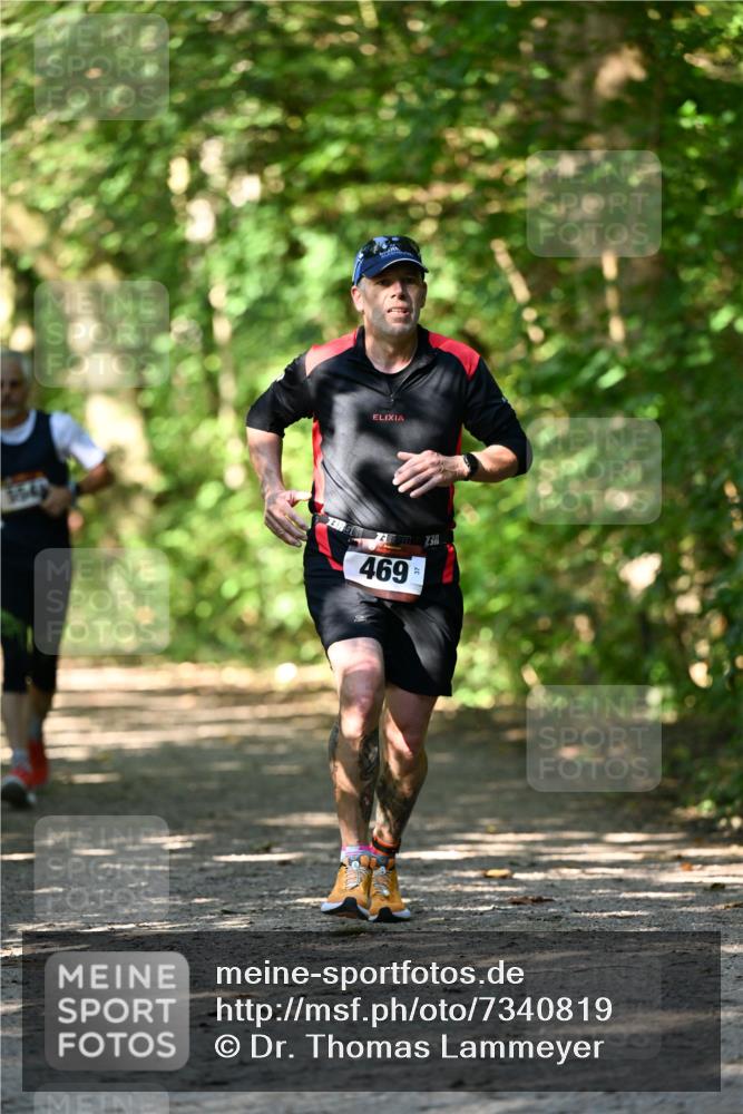 06.10.2024 - Bramfelder Halbmarathon 2024 Dr. Thomas Lammeyer http://msf.ph/oto/7340819 06.10.2024 10:46:28 Laufen 469 meine-sportfotos.de