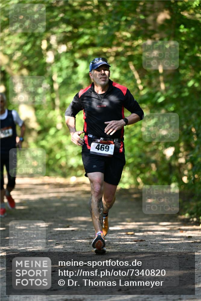 06.10.2024 - Bramfelder Halbmarathon 2024 Dr. Thomas Lammeyer http://msf.ph/oto/7340820 06.10.2024 10:46:28 Laufen 238, 469, 40 meine-sportfotos.de