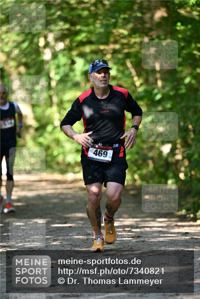 06.10.2024 - Bramfelder Halbmarathon 2024 Dr. Thomas Lammeyer http://msf.ph/oto/7340821 06.10.2024 10:46:29 Laufen 469, 47, 3 meine-sportfotos.de