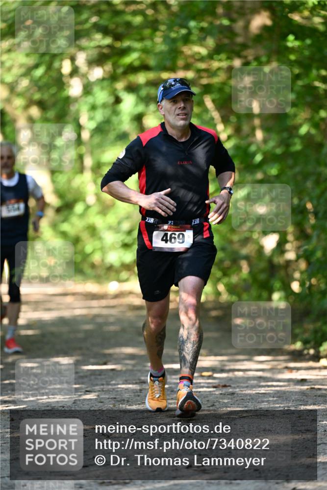 06.10.2024 - Bramfelder Halbmarathon 2024 Dr. Thomas Lammeyer http://msf.ph/oto/7340822 06.10.2024 10:46:29 Laufen 23, 3, 469 meine-sportfotos.de